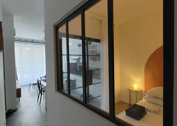 Avec 2 Jusqu'a 6 Voyageurs Proche Centre