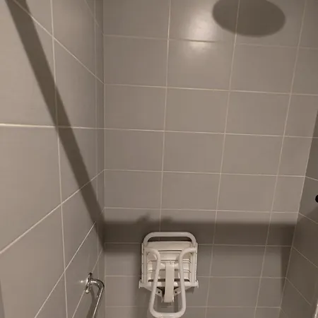 Apartment Avec 2 Jusqu'a 6 Voyageurs Proche Centre