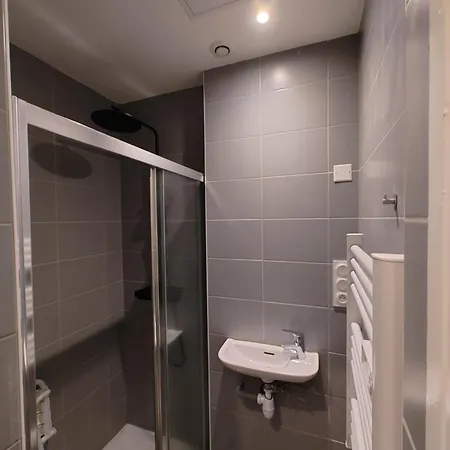 Apartment Avec 2 Jusqu'a 6 Voyageurs Proche Centre