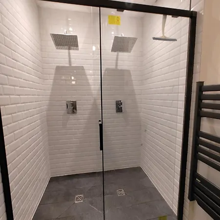 Apartman Avec 2 Jusqu'a 6 Voyageurs Proche Centre *