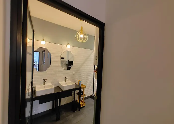 Avec 2 Jusqu'a 6 Voyageurs Proche Centre Apartment *